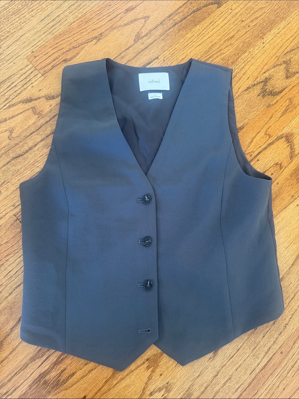 NWOT Aritzia Wilfred Navy Blue Button-Front Tailored Vest